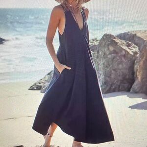 Elegant Black Sleeveless Maxi Dress
